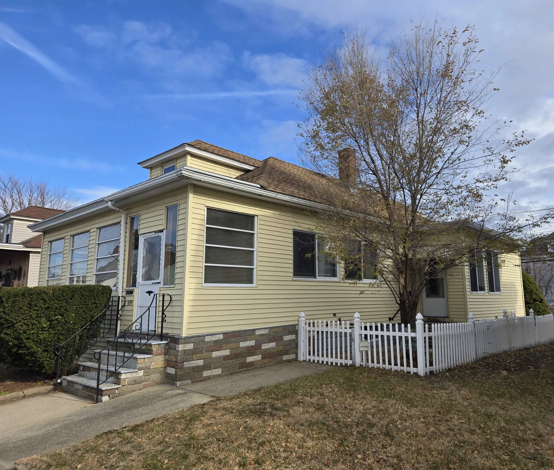 699 Montgomery Street Manchester NH 03102