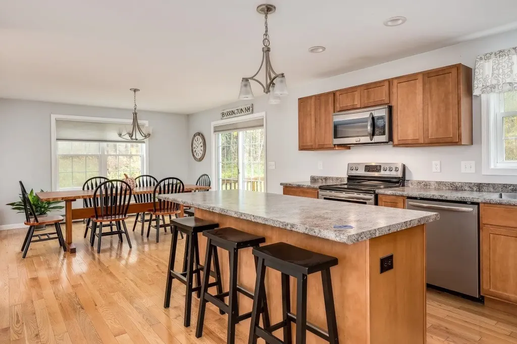 367 Greenhill Road Barrington NH 03825