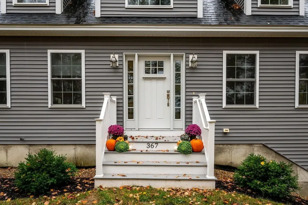 367 Greenhill Road Barrington NH 03825