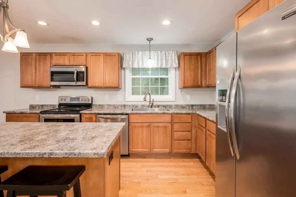 367 Greenhill Road Barrington NH 03825