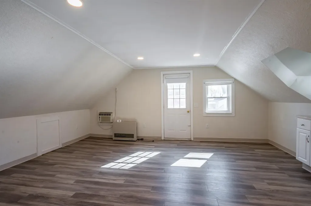 167 Mammoth Road Manchester NH 03104