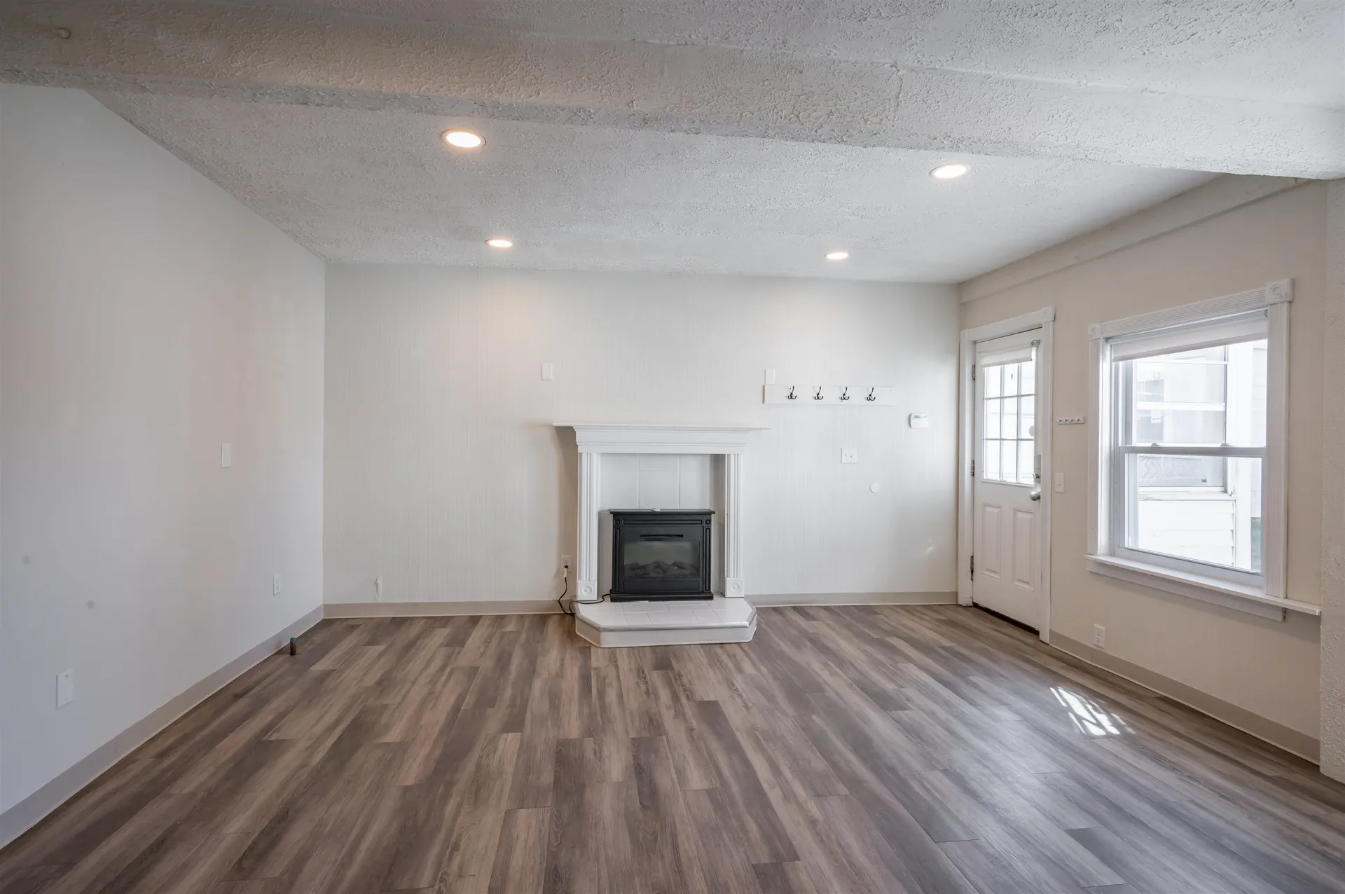 167 Mammoth Road Manchester NH 03104