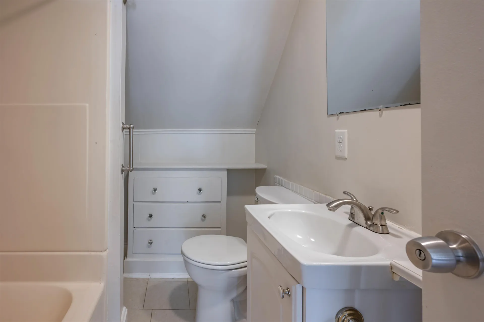 167 Mammoth Road Manchester NH 03104