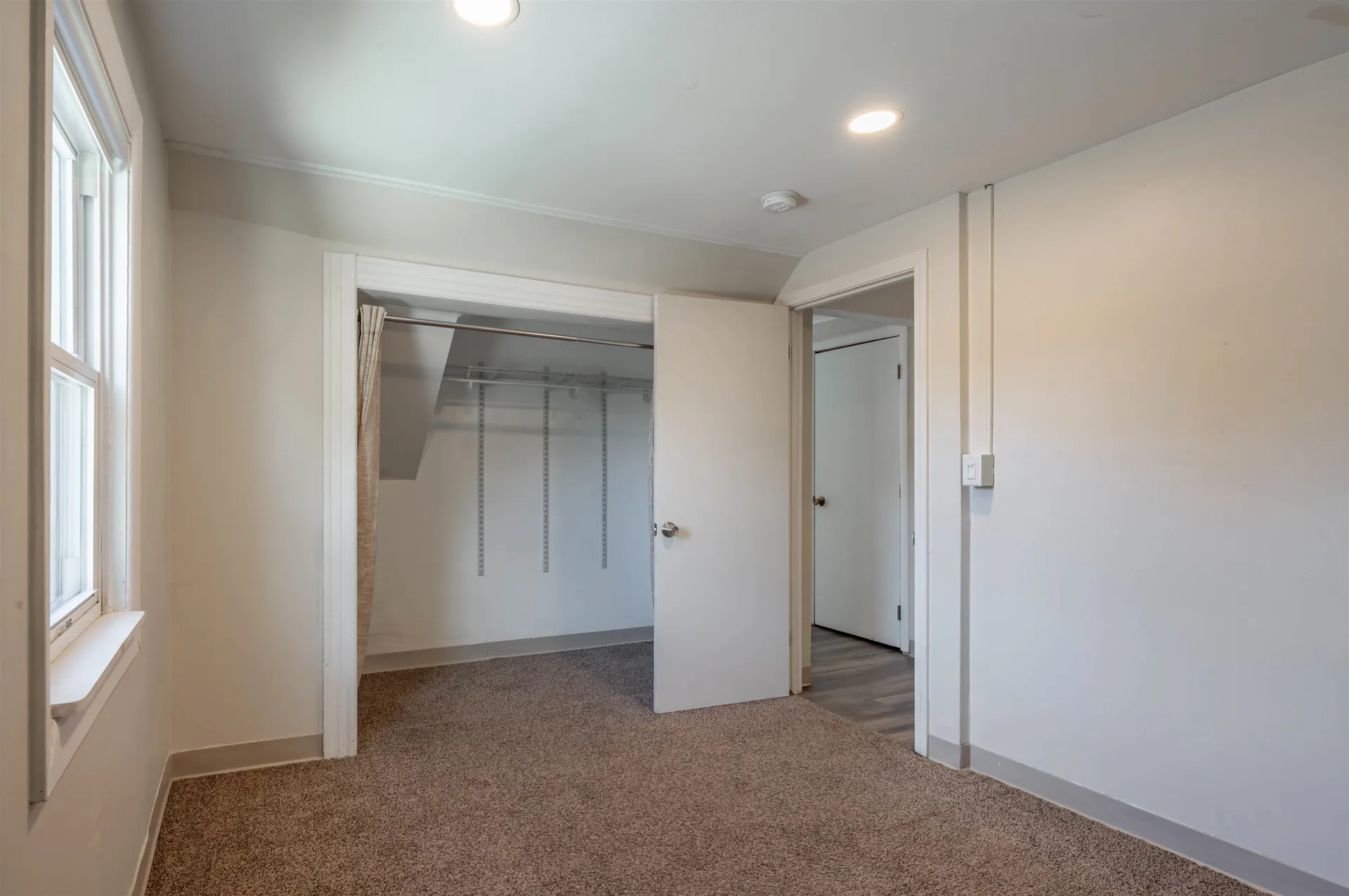 167 Mammoth Road Manchester NH 03104