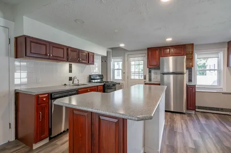 167 Mammoth Road Manchester NH 03104