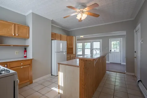 167 Mammoth Road Manchester NH 03104