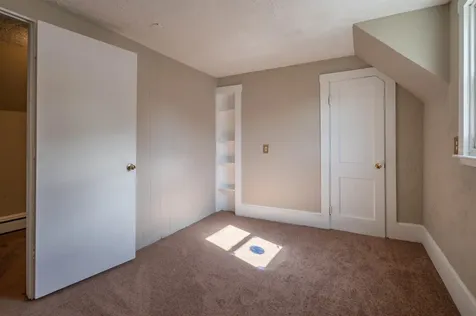 167 Mammoth Road Manchester NH 03104