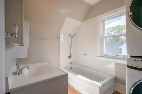 167 Mammoth Road Manchester NH 03104