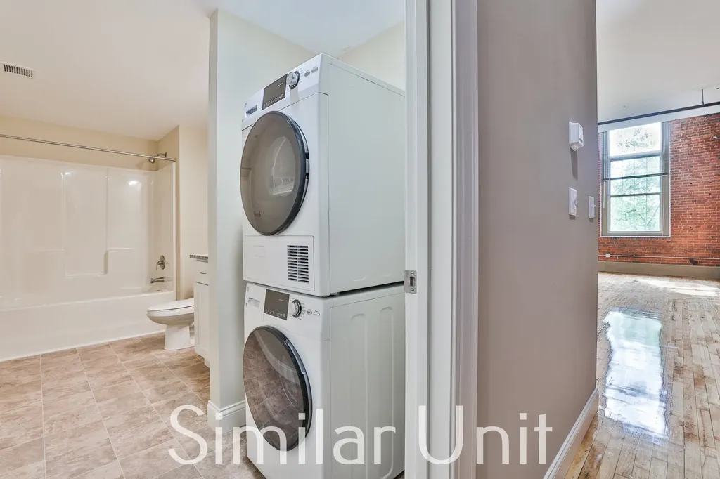 670 North Commercial Street Manchester NH 03101