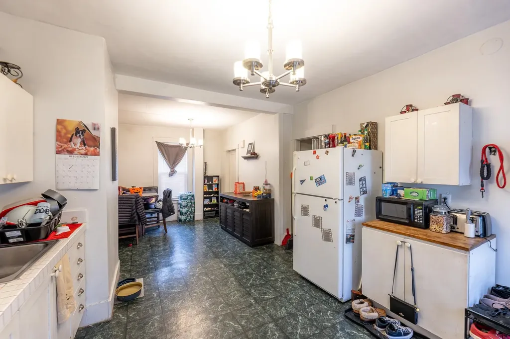 8 Light Street Lebanon NH 03766