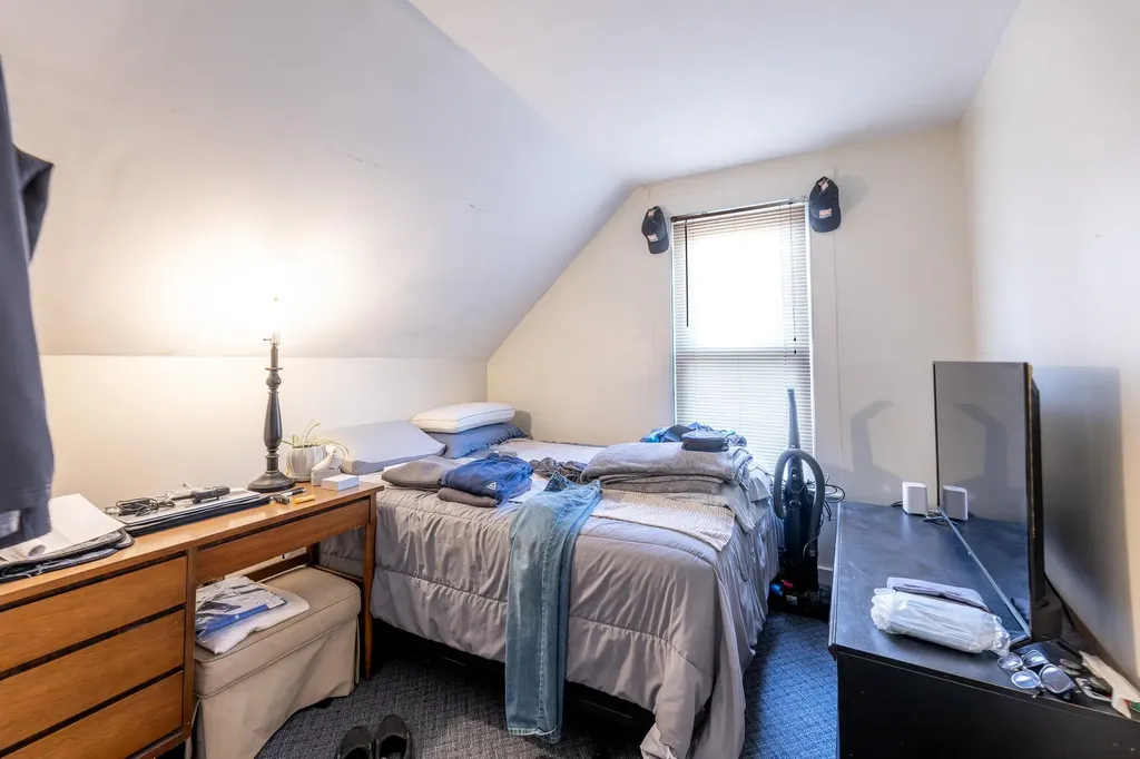 8 Light Street Lebanon NH 03766