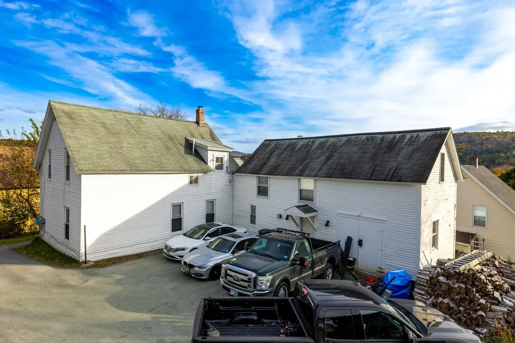 8 Light Street Lebanon NH 03766