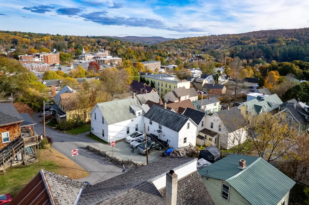 8 Light Street Lebanon NH 03766