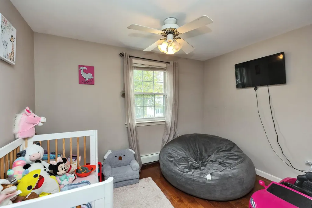 52 Jonathan Lane Manchester NH 03104