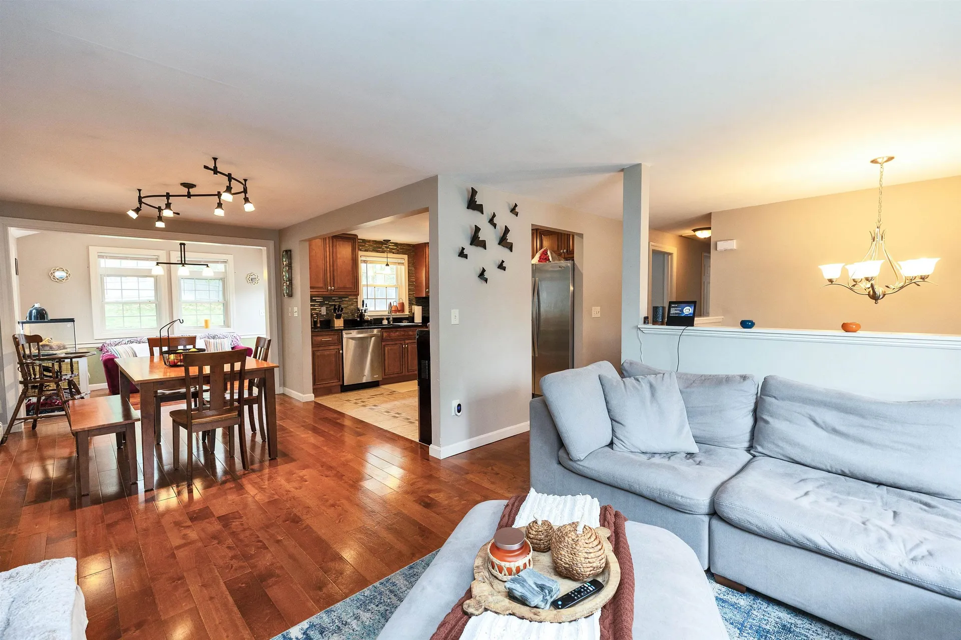 52 Jonathan Lane Manchester NH 03104