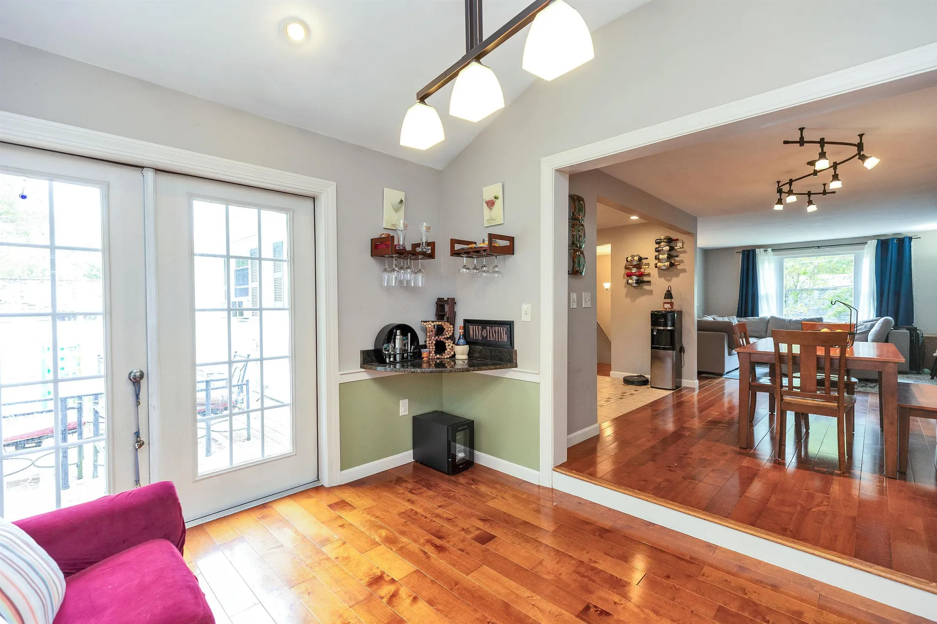 52 Jonathan Lane Manchester NH 03104