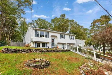 52 Jonathan Lane Manchester NH 03104