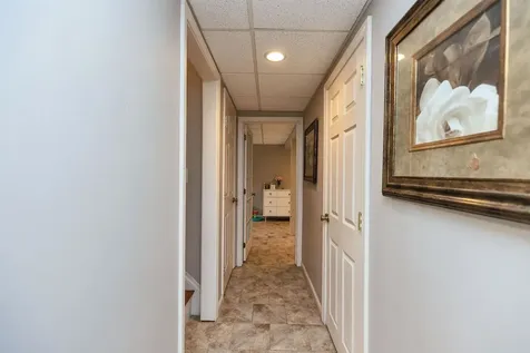 52 Jonathan Lane Manchester NH 03104