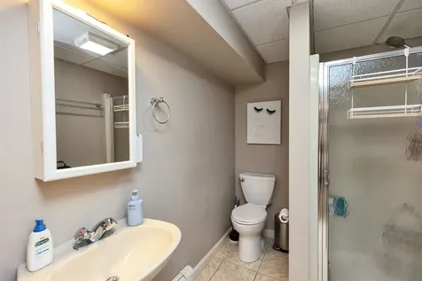 52 Jonathan Lane Manchester NH 03104