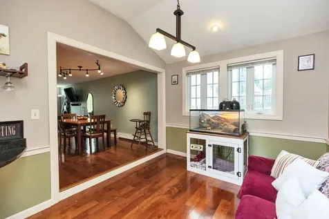 52 Jonathan Lane Manchester NH 03104