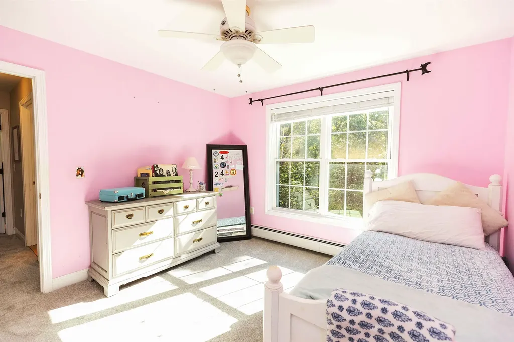 27 Revolutionary Lane Nottingham NH 03290