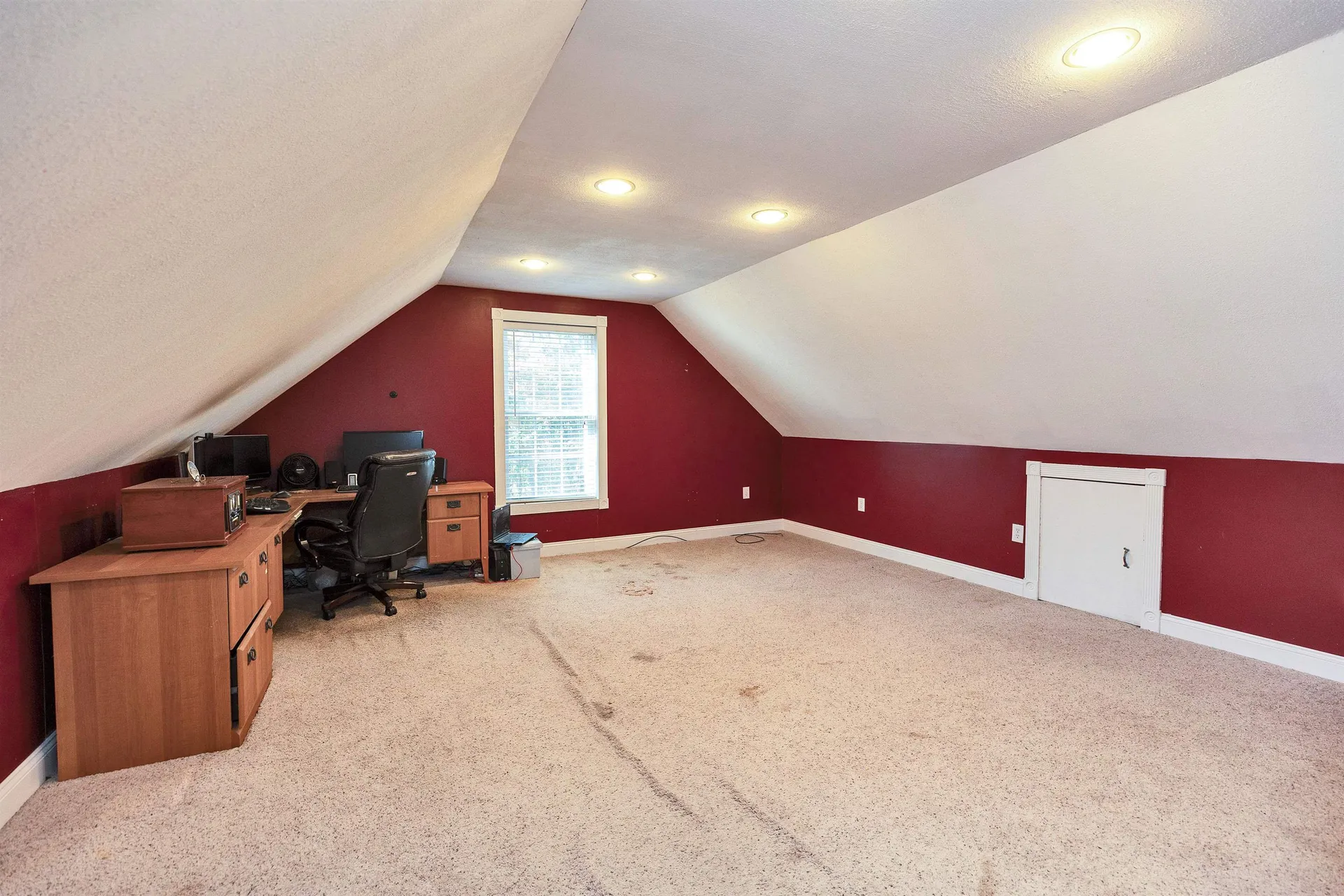 27 Revolutionary Lane Nottingham NH 03290