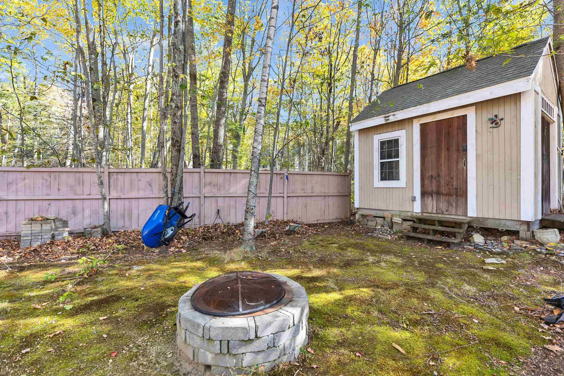 27 Revolutionary Lane Nottingham NH 03290