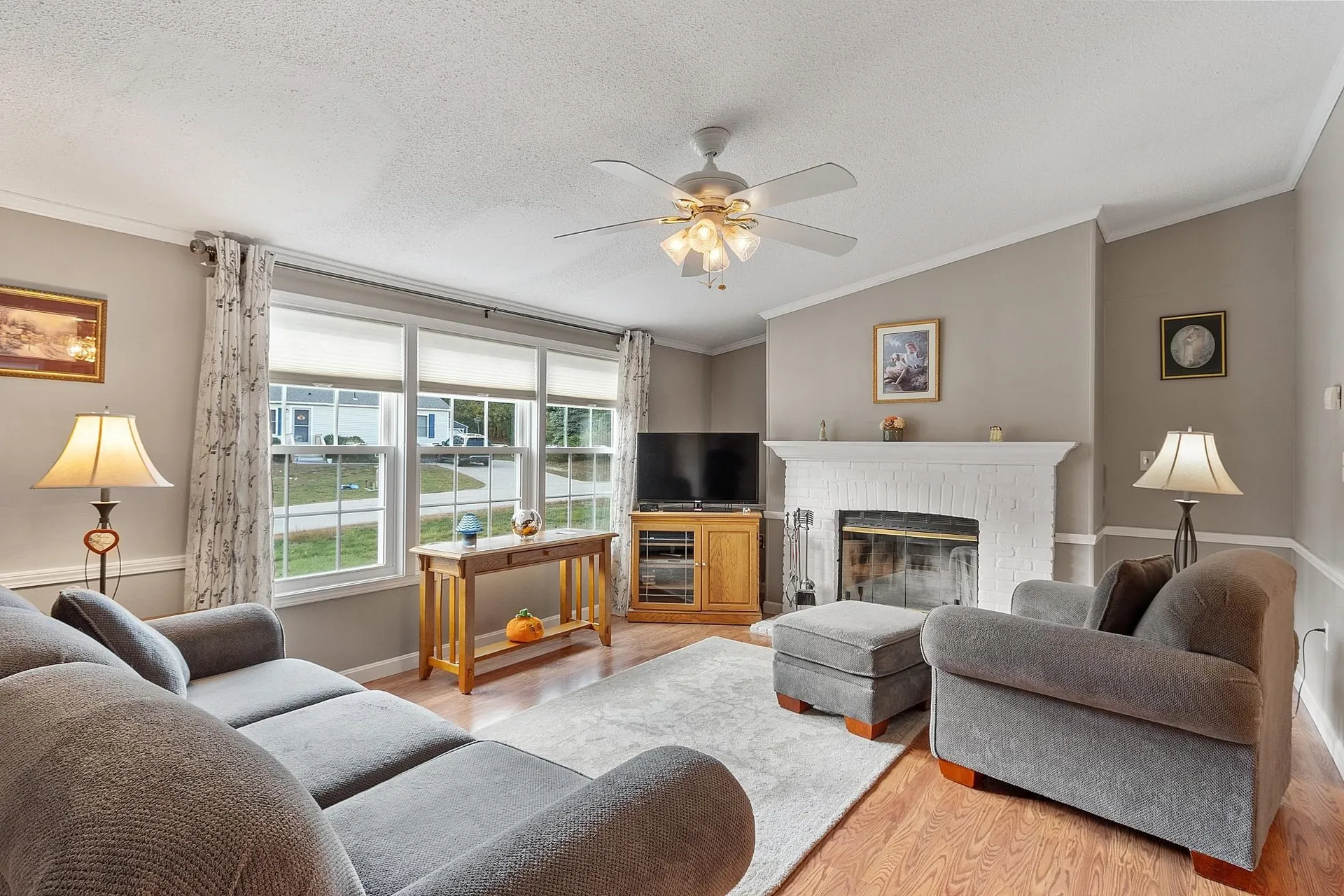 18 Lilac Court Raymond NH 03077