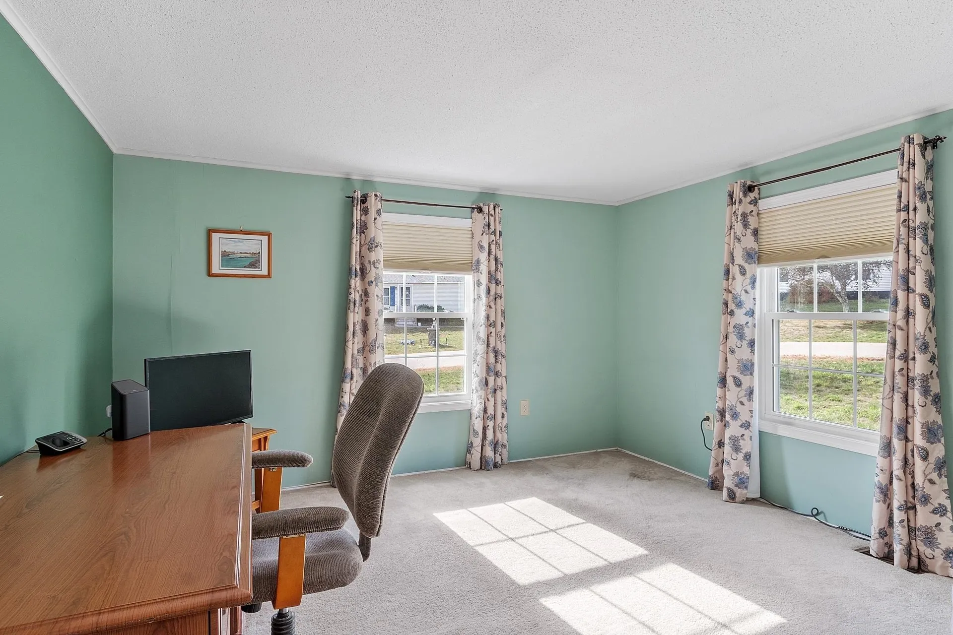 18 Lilac Court Raymond NH 03077