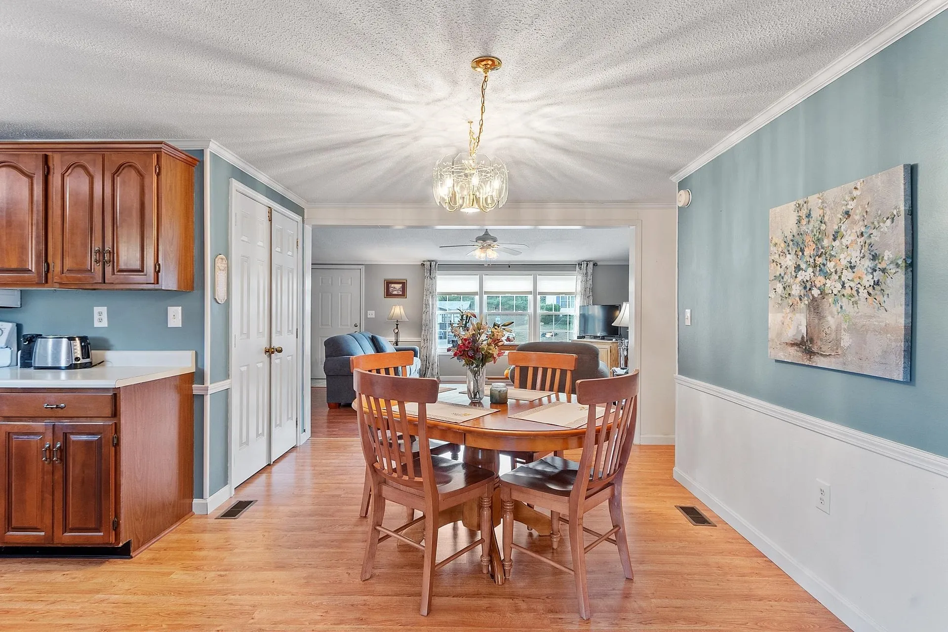 18 Lilac Court Raymond NH 03077