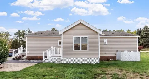 18 Lilac Court Raymond NH 03077