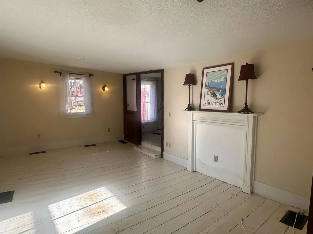 2197 North Main Street Londonderry VT 05148