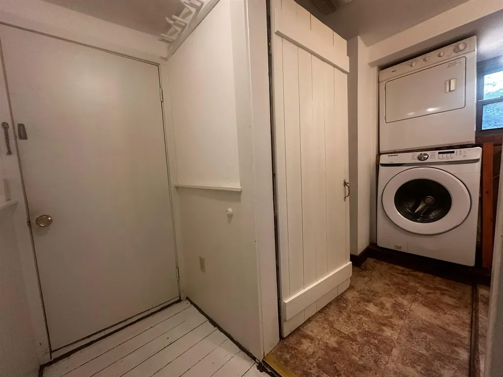 2197 North Main Street Londonderry VT 05148