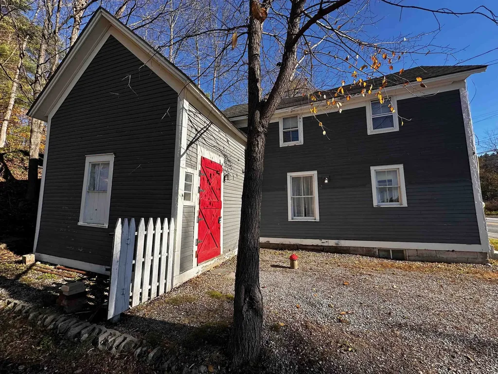 2197 North Main Street Londonderry VT 05148