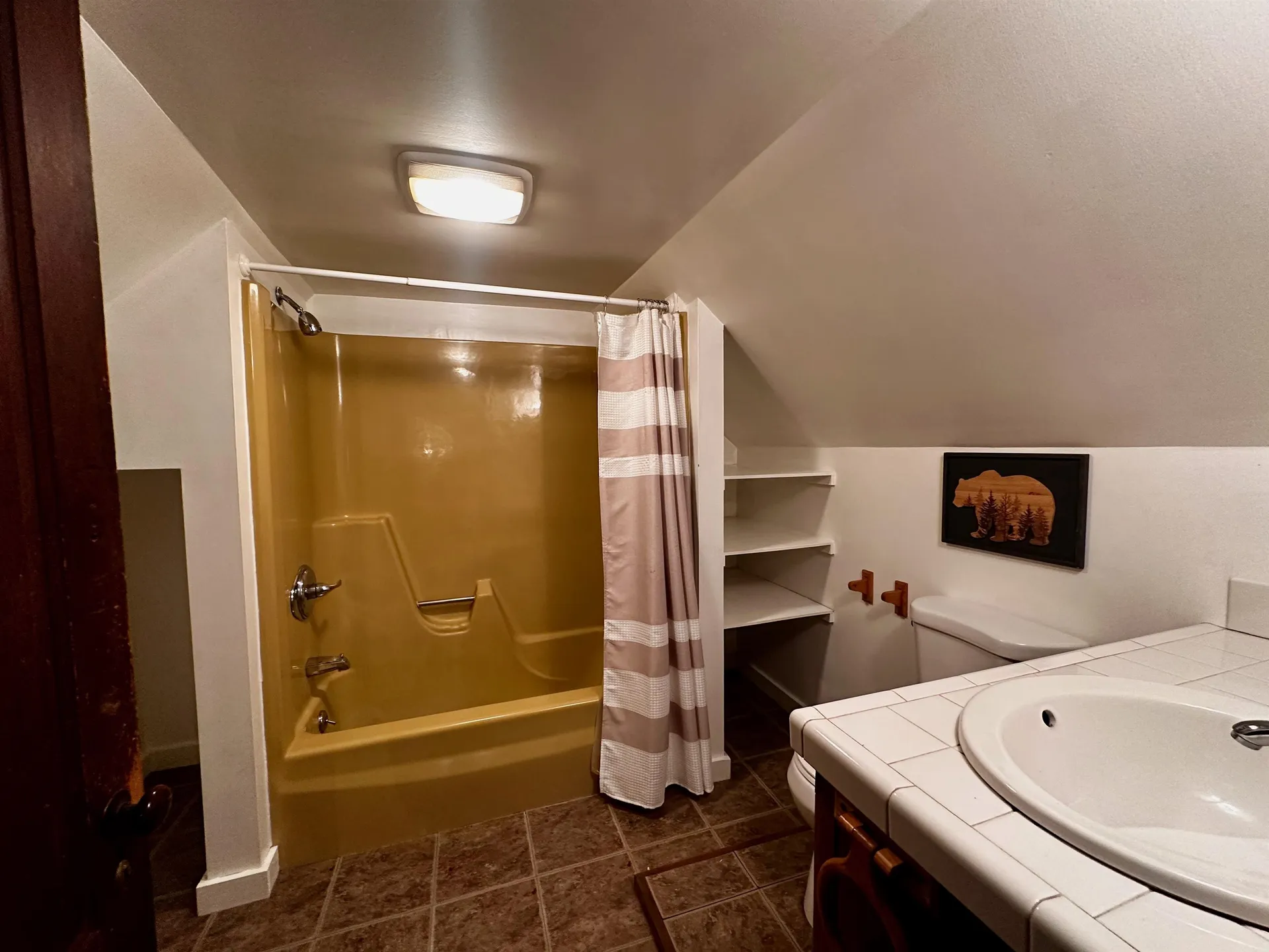 2197 North Main Street Londonderry VT 05148