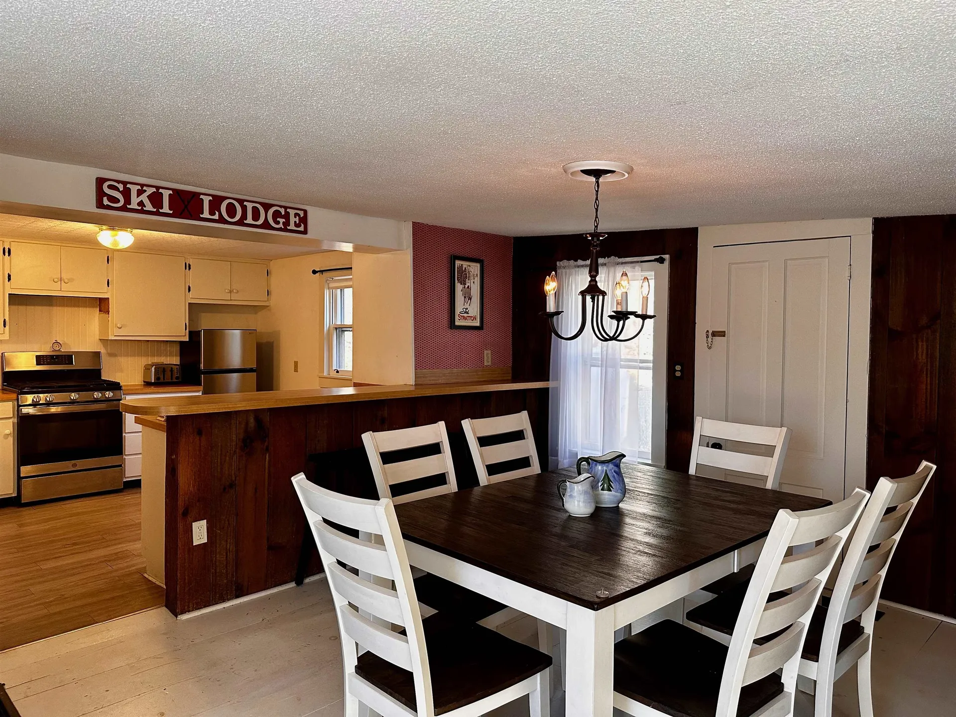 2197 North Main Street Londonderry VT 05148