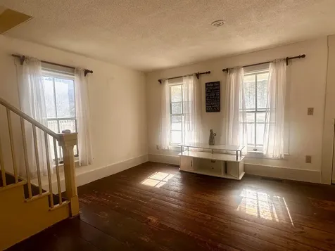 2197 North Main Street Londonderry VT 05148