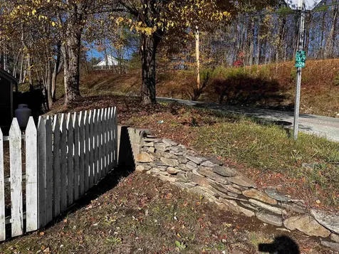 2197 North Main Street Londonderry VT 05148