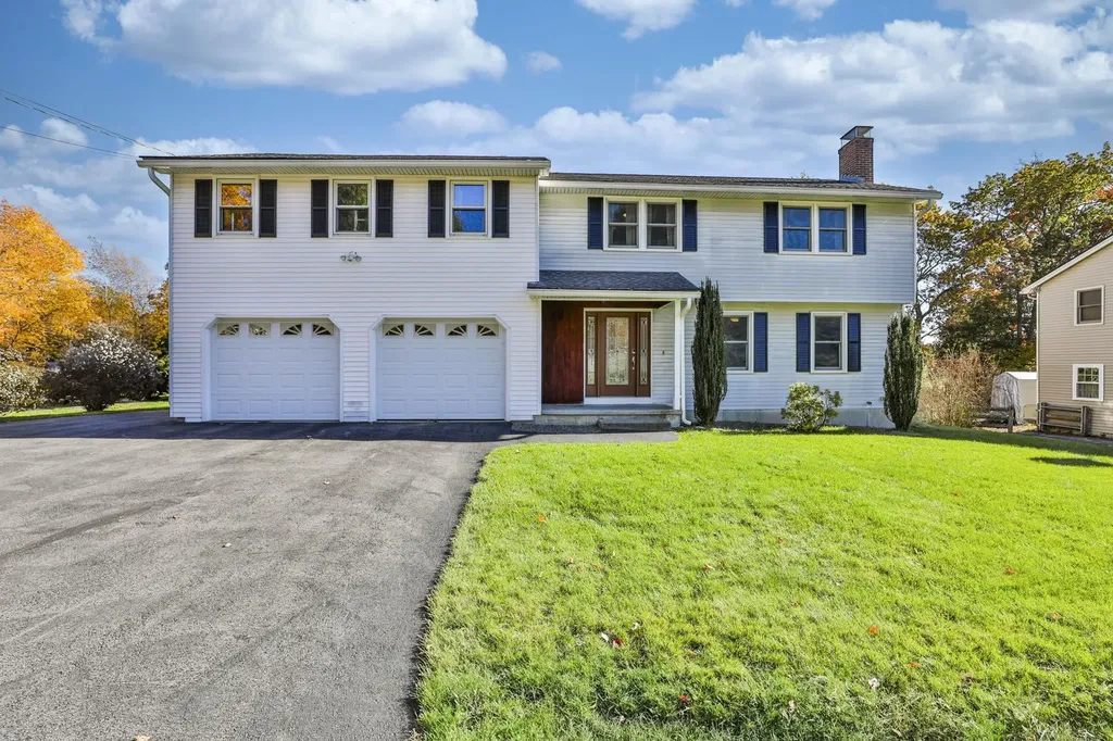 33 Cannon Drive Nashua NH 03062