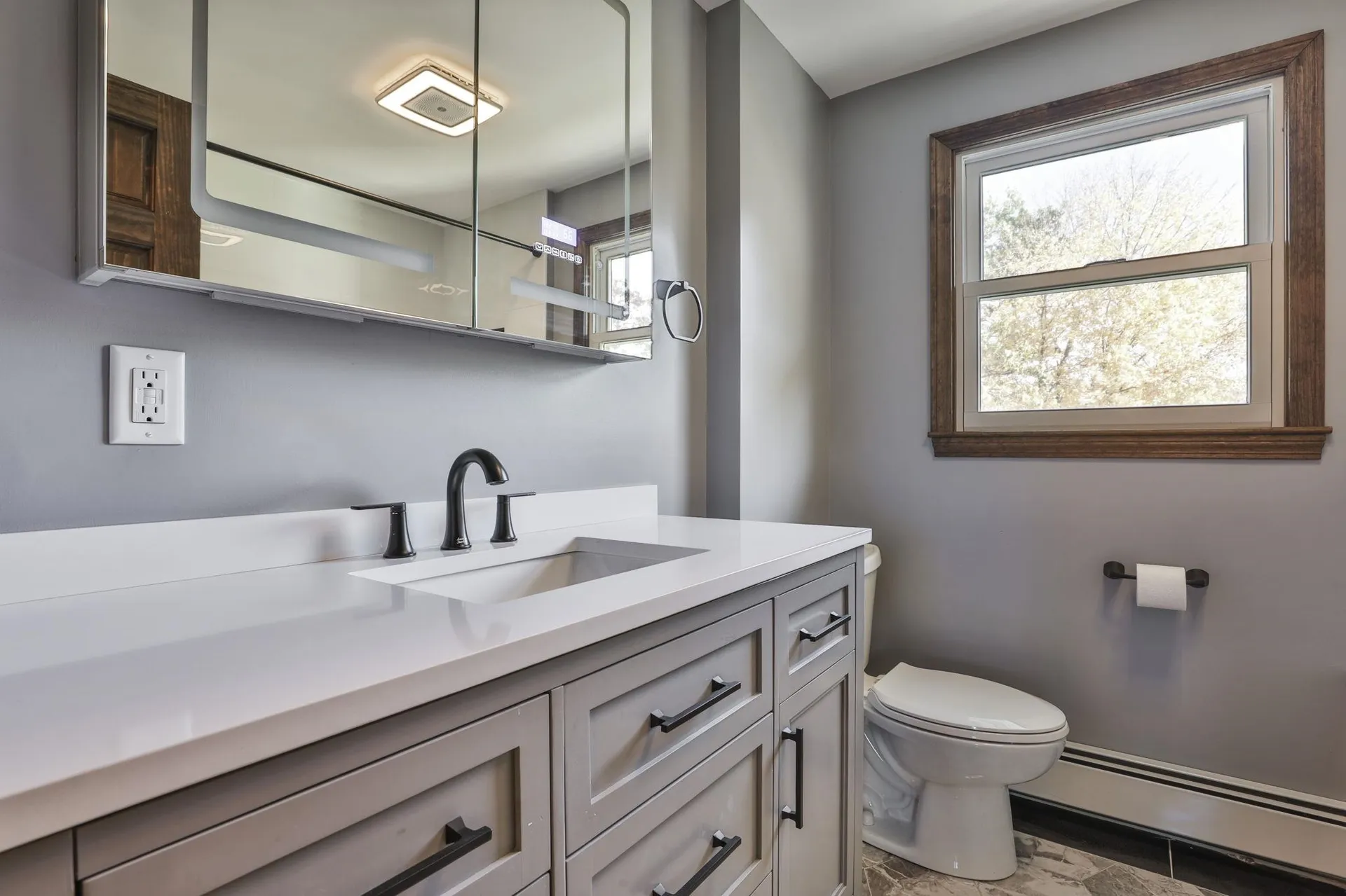 33 Cannon Drive Nashua NH 03062