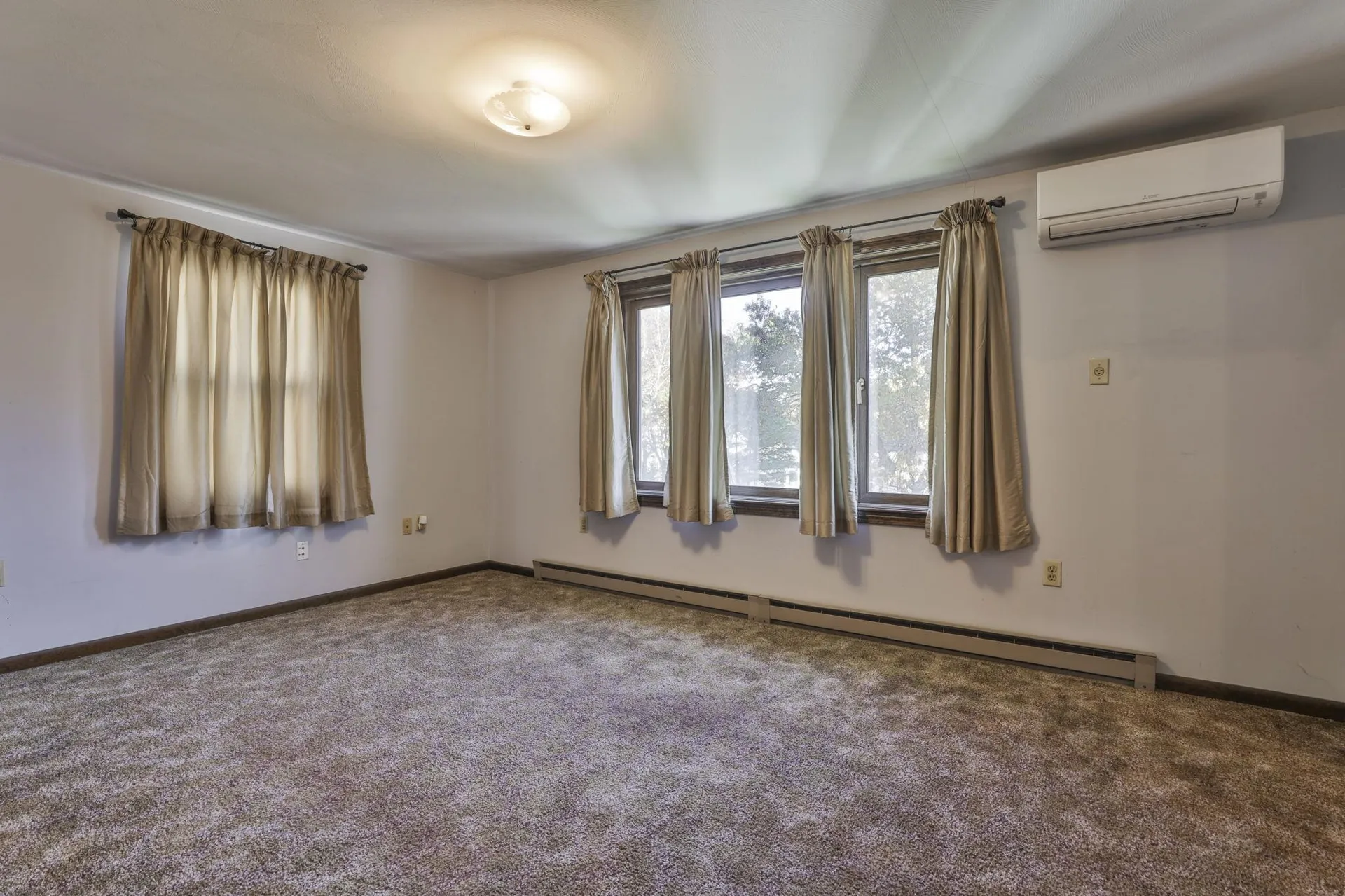 33 Cannon Drive Nashua NH 03062