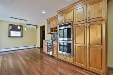 33 Cannon Drive Nashua NH 03062