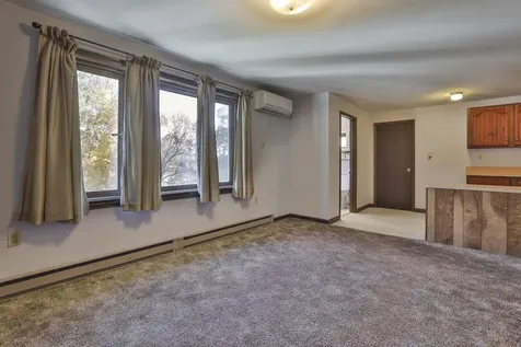 33 Cannon Drive Nashua NH 03062