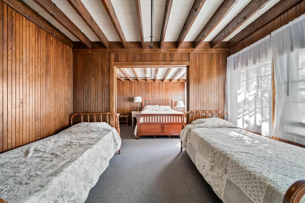 28 Pine Colony Road Franklin NH 03235