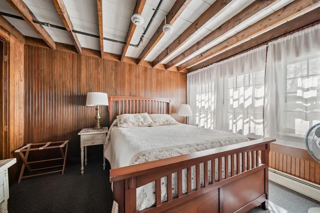 28 Pine Colony Road Franklin NH 03235