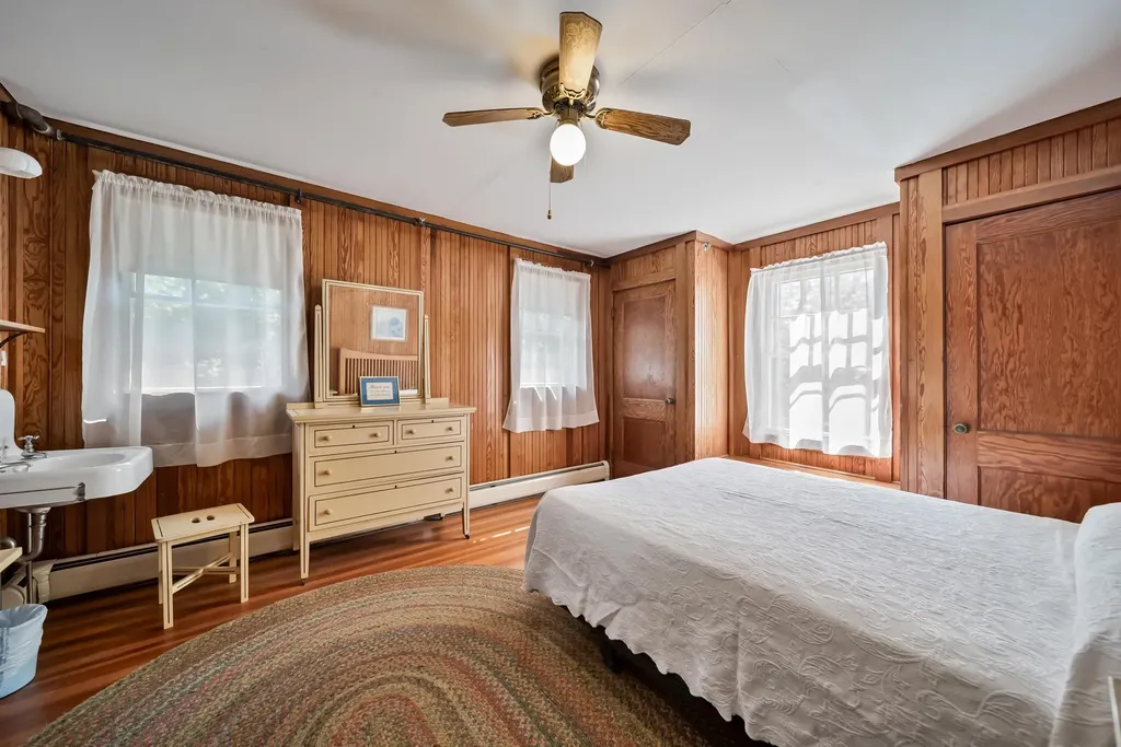 28 Pine Colony Road Franklin NH 03235