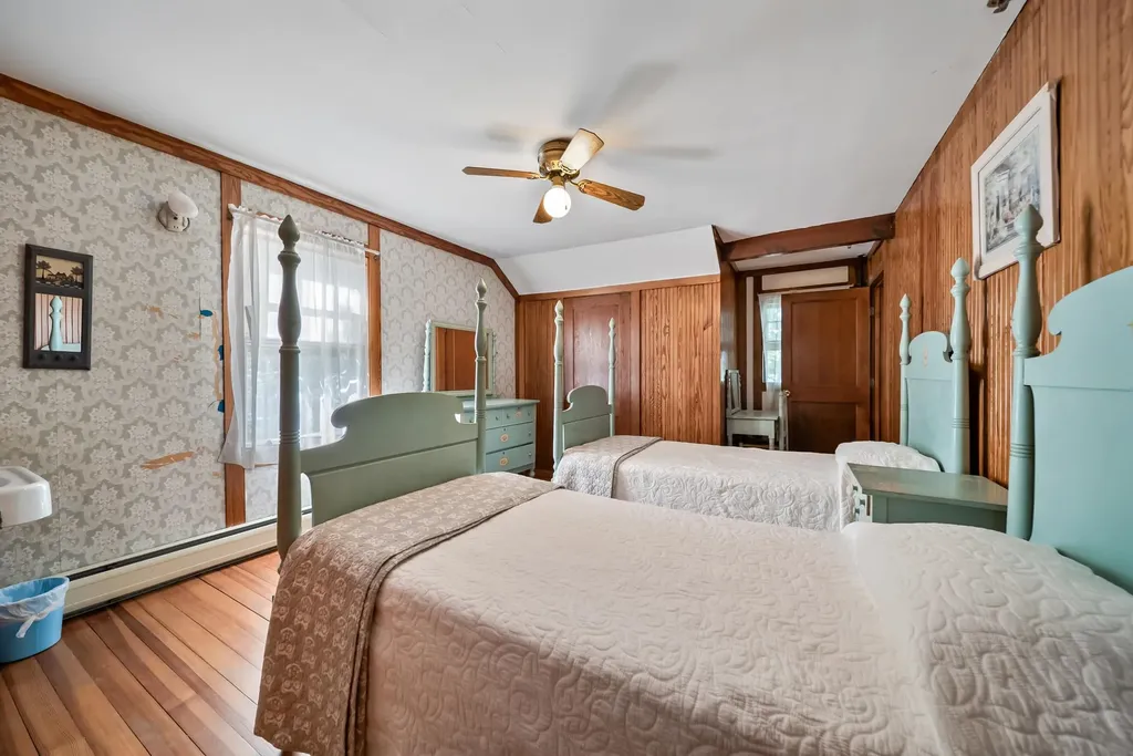 28 Pine Colony Road Franklin NH 03235