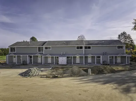 18 Birdie Grove Rochester NH 03839