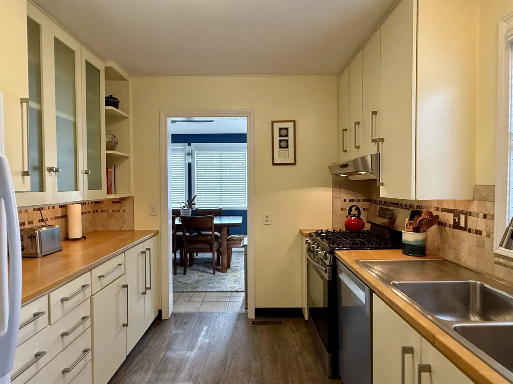 110 Iroquois Avenue Essex Junction VT 05452