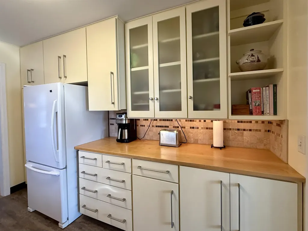 110 Iroquois Avenue Essex Junction VT 05452